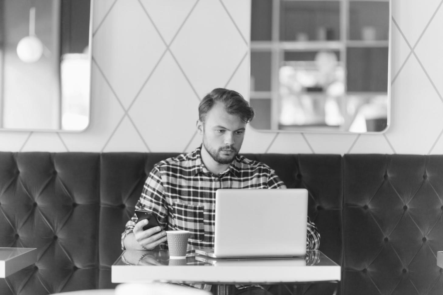 Práce s osobními financemi a dokumenty